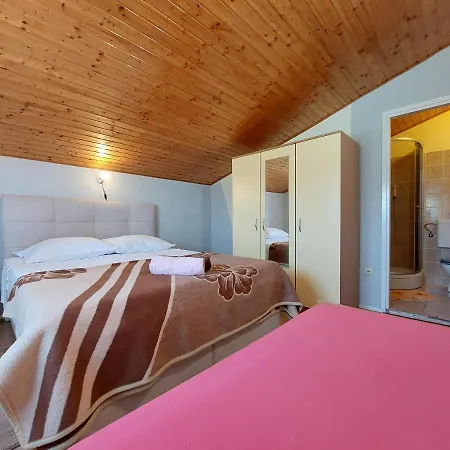 Marica Apartment *