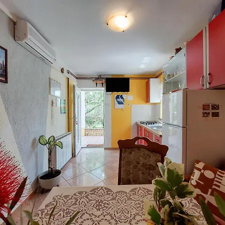 Marica Apartment *