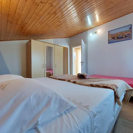 Apartment Marica Čižići